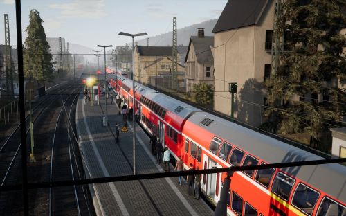 Doppelstockwagen im Bahhof (Train Sim World)